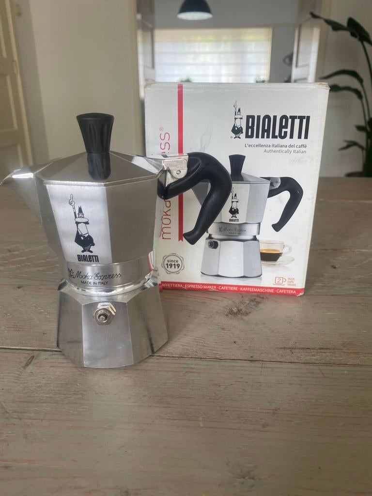 Bialetti Mokka Express percolator, Ophalen of Verzenden, Nieuw, Espresso apparaat