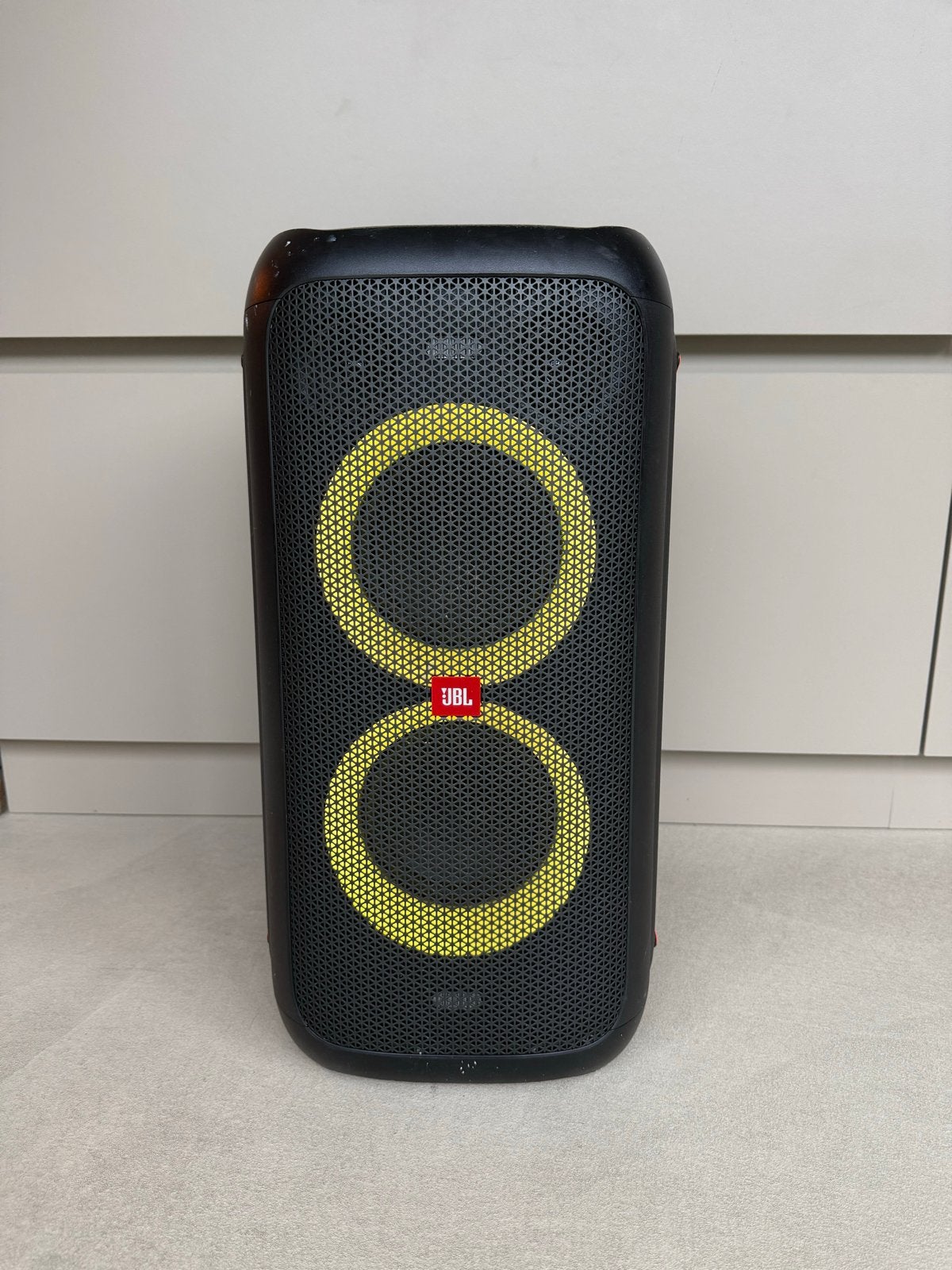 JBL Partybox 100 met kabel, 150 watt of meer, Gebruikt, Inclusief kabels, JBL