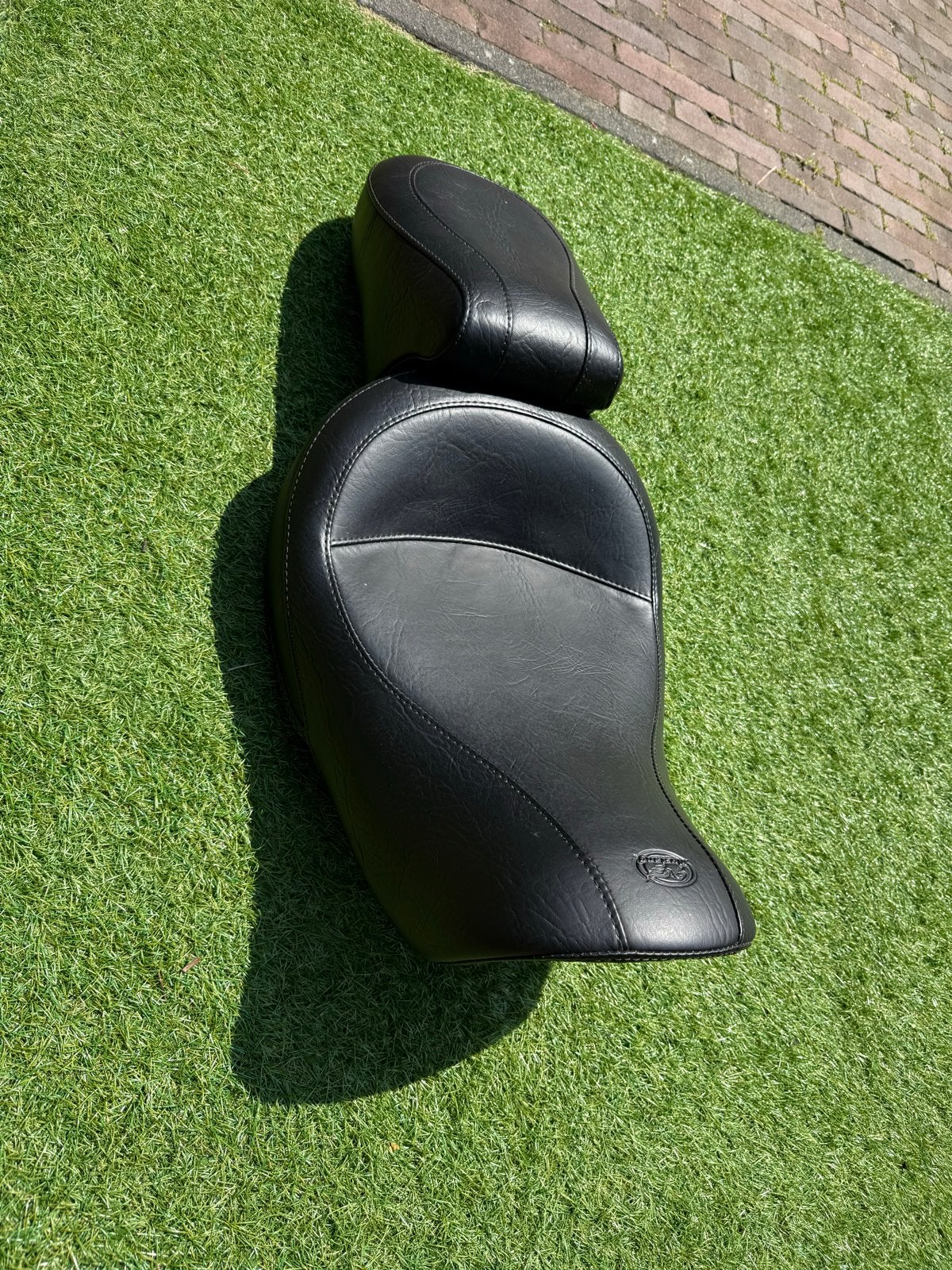 Mustang Vintage Zadel voor Harley-Davidson Dyna/Wide Glide, Motoren, Onderdelen | Overige, Ophalen, Gebruikt