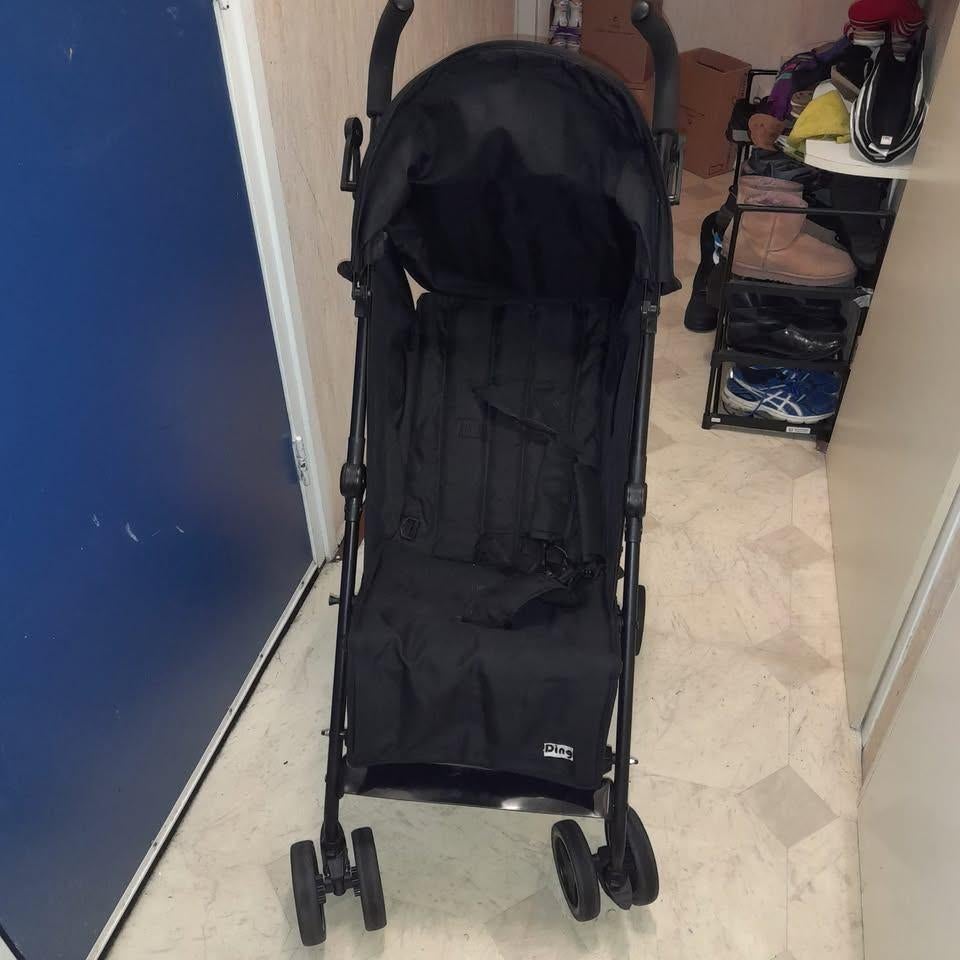 Ding Buggy Zwart Met Zonnekap Vanaf 6 Mnd Tot 15 Kg, Ophalen of Verzenden, Zo goed als nieuw, Verstelbare rugleuning