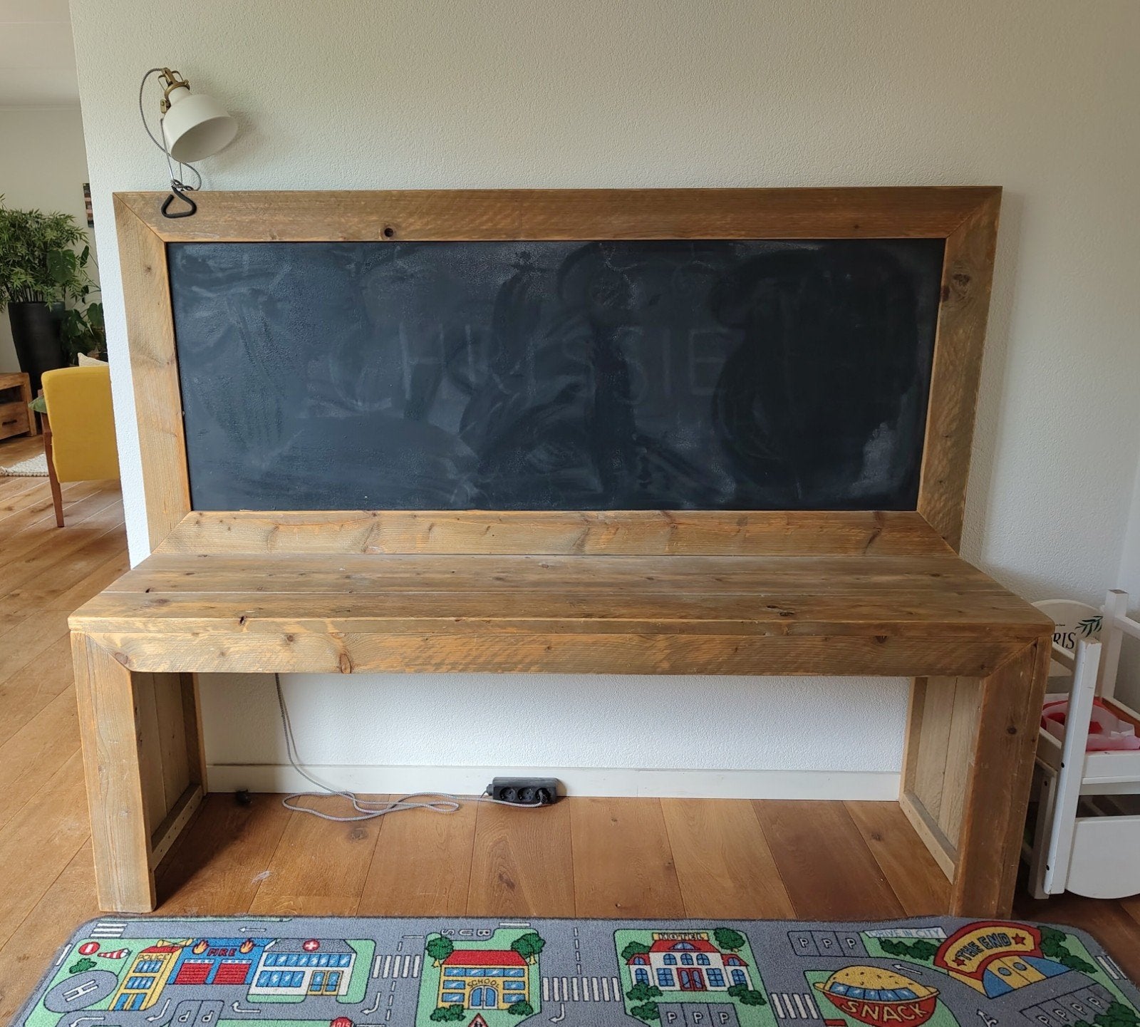 Speel bureau steigerhout (ook als opbergkast te gebruiken), Huis en Inrichting, Ophalen, Gebruikt, 48 cm, Hout