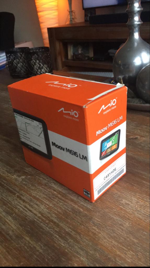 Mio Moov M616 LM Navigatiesysteem - compleet in doos, Ophalen, Zo goed als nieuw