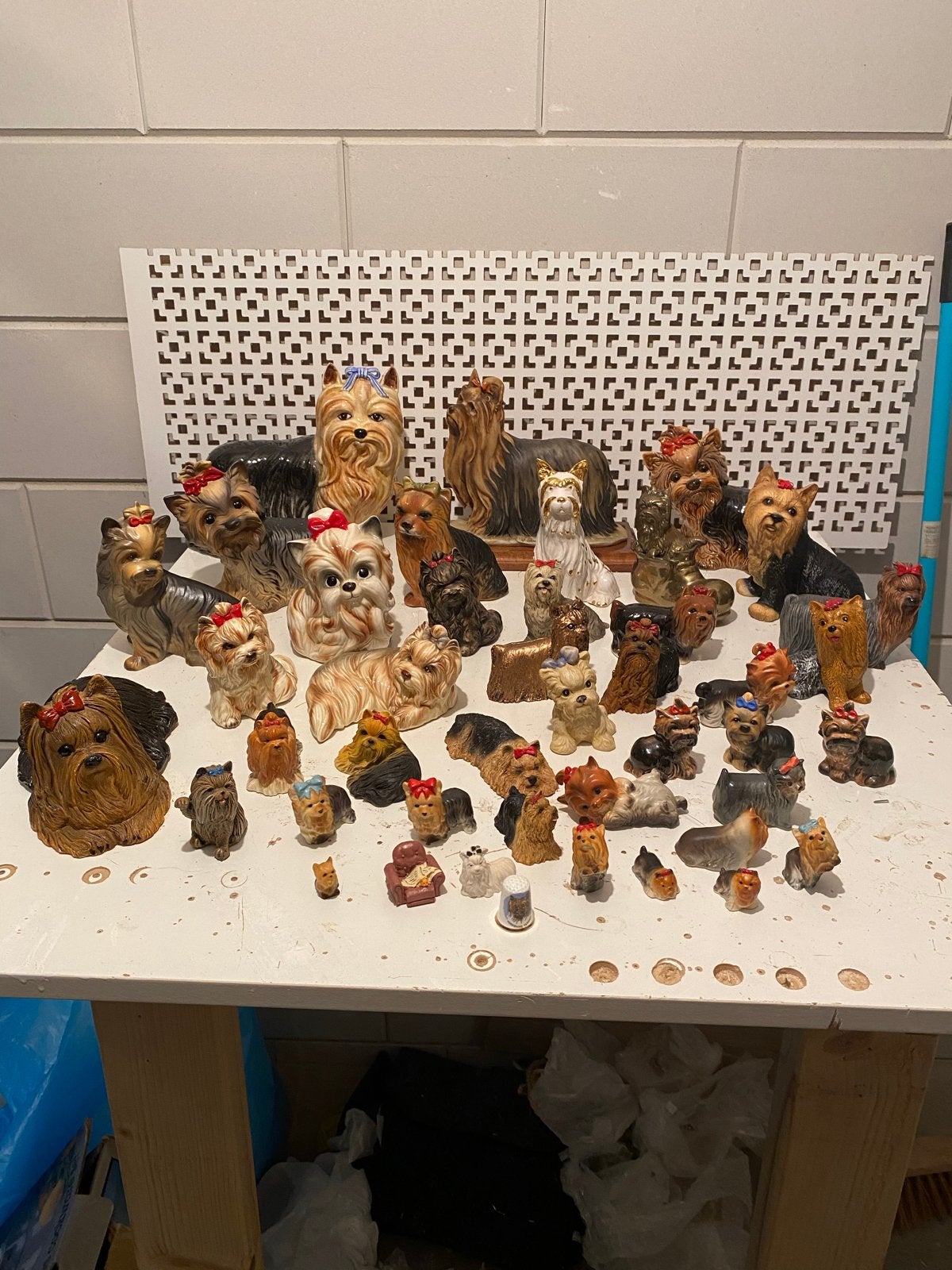Grote collectie Yorkshire Terrier beeldjes, Ophalen, Zo goed als nieuw, Hond of Kat, Beeldje of Figuurtje