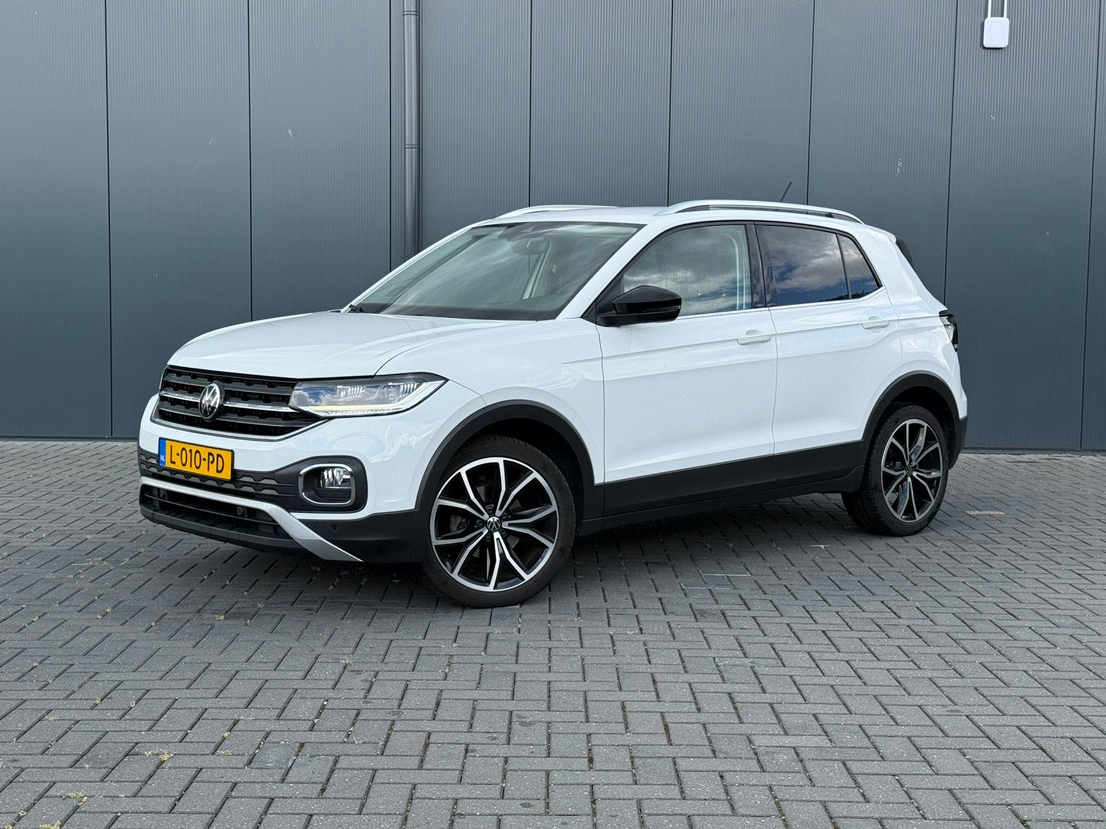 1.0 TSI R-Line|Nette auto!|1e Eigenaar|Automaat|Virtual-Dash, Auto's, Volkswagen, Leder en Stof, Wit, Origineel Nederlands, Bedrijf