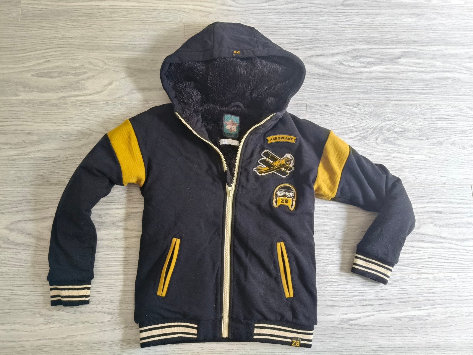 Borgvest Z8 (128/134) ZGAN, Ophalen of Verzenden, Zo goed als nieuw, Jongen, Z8