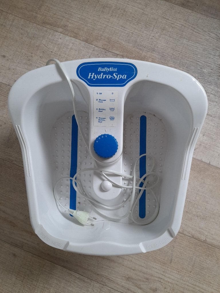 Electrisch voetenbad met massage en verwarming., Ophalen of Verzenden, Zo goed als nieuw, Hand- en Voetverzorging