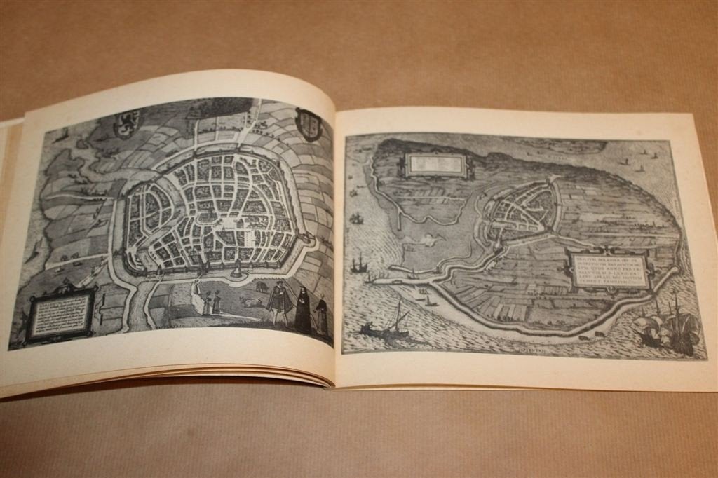 Hollandse Steden — Stadsplattegronden Braun Hogenberg 1574, Ophalen of Verzenden, Gelezen