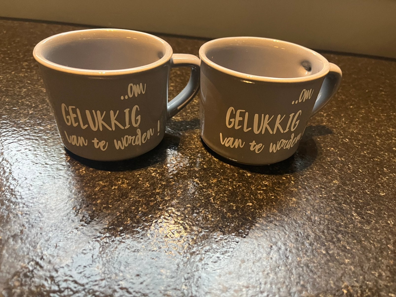 2 nieuwe koffie mokken, Ophalen of Verzenden, Zo goed als nieuw, Overige stijlen, Kop(pen) en/of Schotel(s)