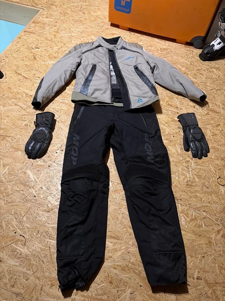 Dames textiel motorpak: Jas Magna (L), Broek MQP (M) + hands, Motoren, Kleding | Motorkleding, Ophalen, Tweedehands, Dames, Jas | textiel