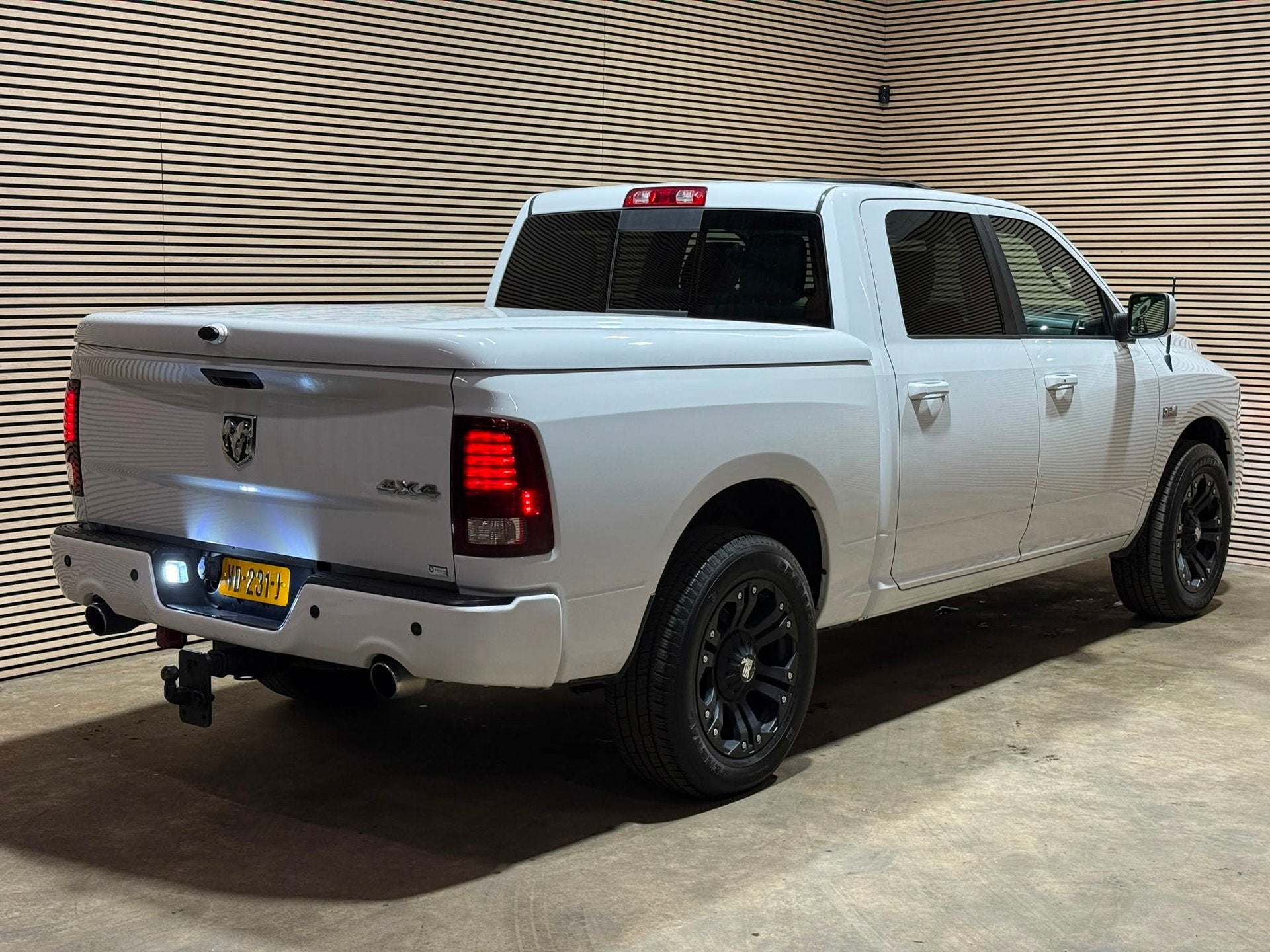 Dodge Ram 1500 5.7 V8 4x4 Quad Cab 6'4 | Lage bijtelling | F, Auto's, Automaat, Euro 5, Gebruikt, 5654 cc