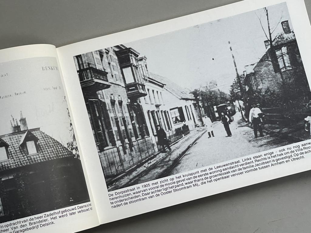 Fotoboek van de dorpen Renkum en Heelsum, Ophalen of Verzenden, 20e eeuw of later, Zo goed als nieuw