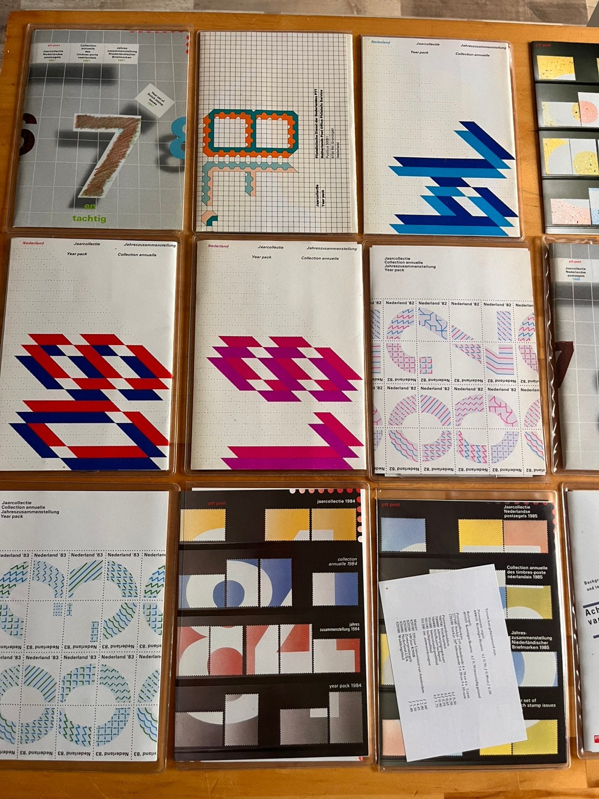 25 PTT-jaarcollecties Nederland 1978–1999 postfris, Postzegels en Munten, Ophalen of Verzenden, Na 1940, Postfris