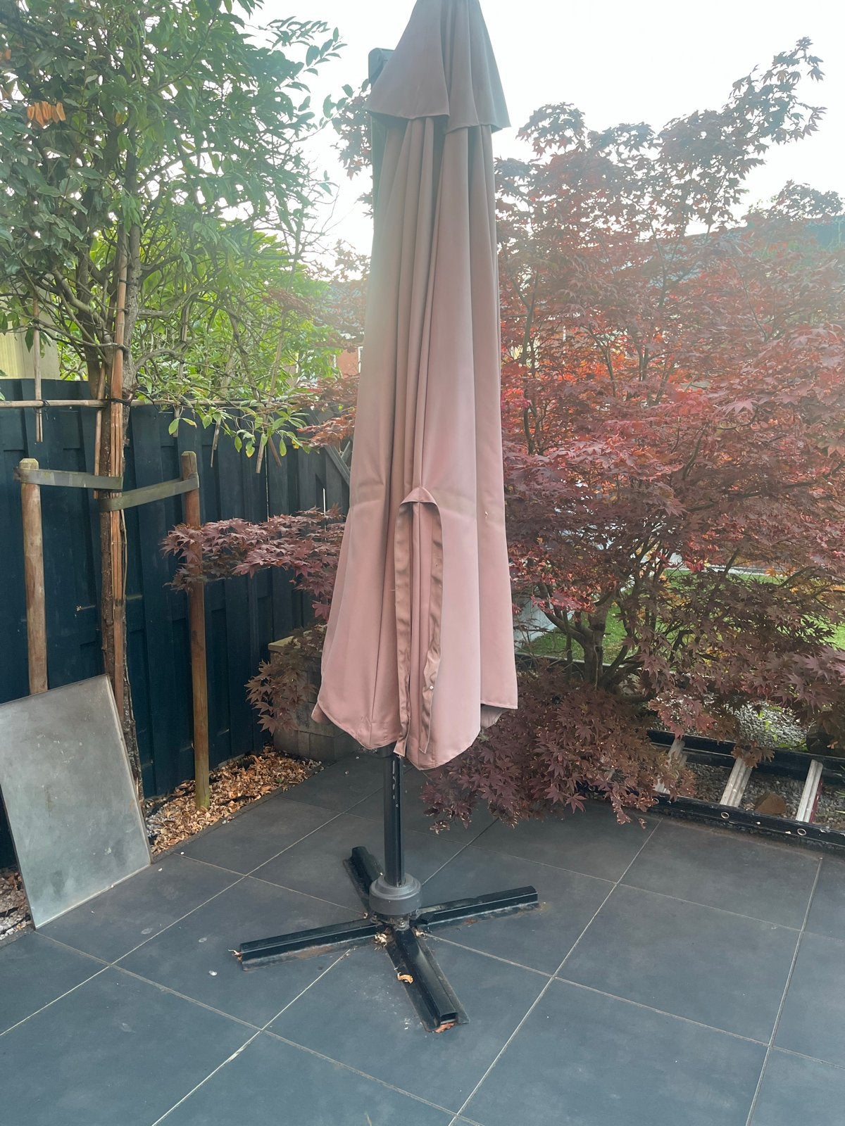 Mooie Tuinparasol 340x340 cm, Ophalen, Gebruikt, 3 tot 4 meter, Zweefparasol