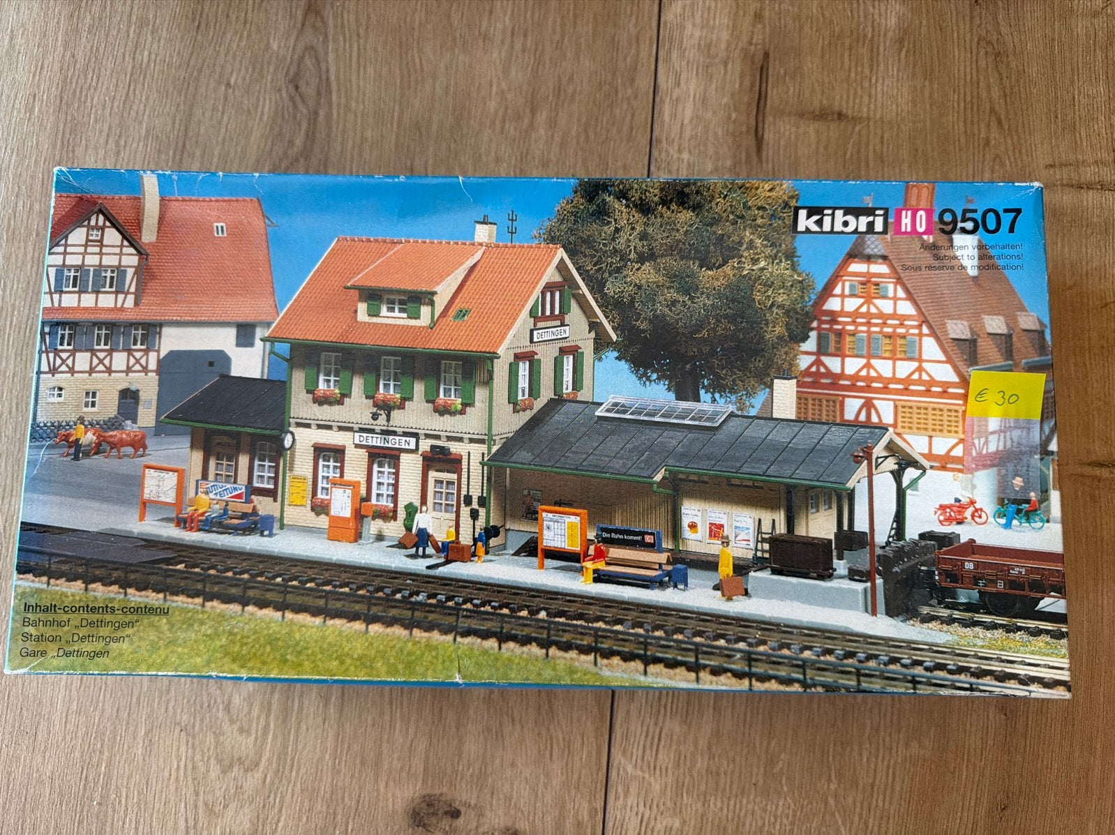 Kibri H0 9507 - Station Dettingen (nu 39507), Ophalen of Verzenden, Zo goed als nieuw, Brug, Tunnel of Gebouw, Overige merken