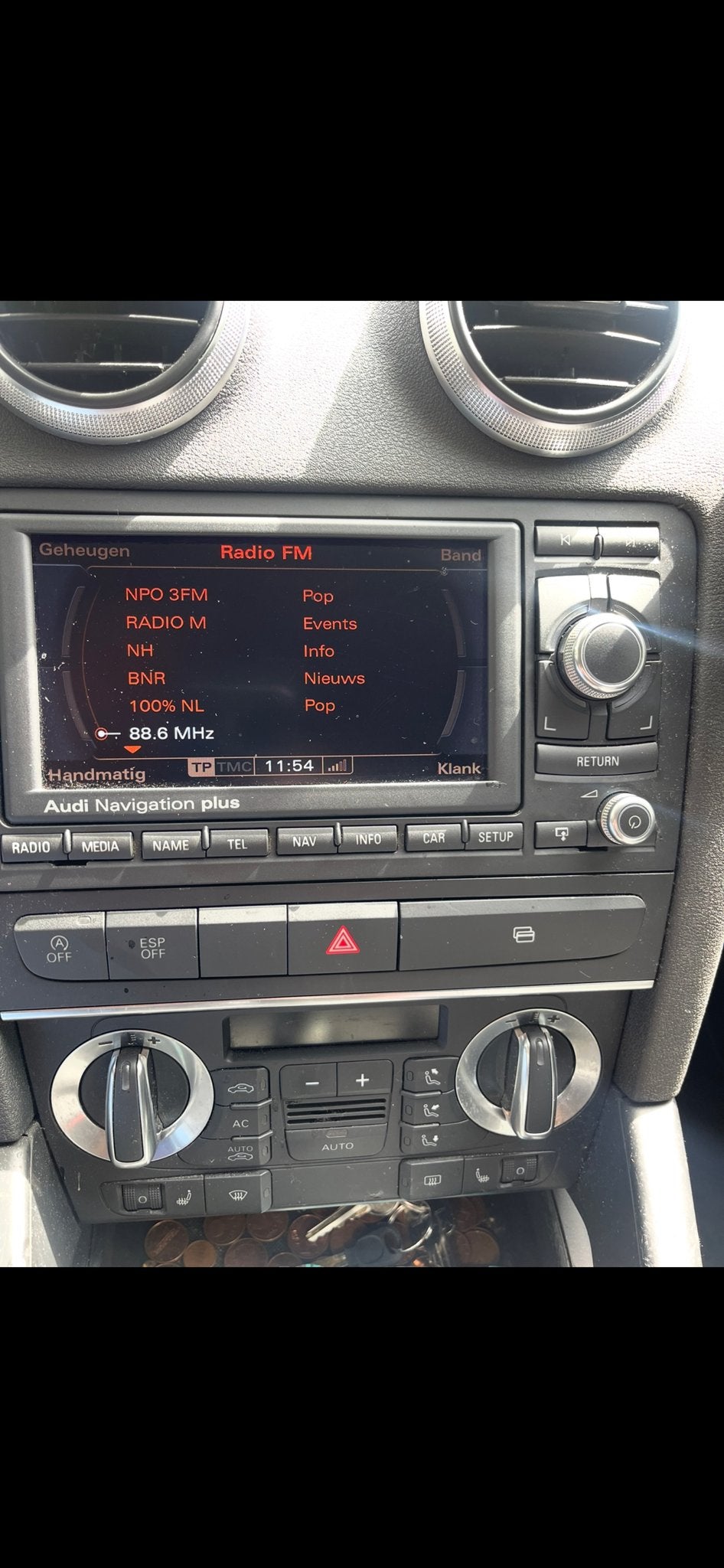 Audi A3 originele radio/CD/DVD speler met navigatie, Ophalen of Verzenden, Gebruikt