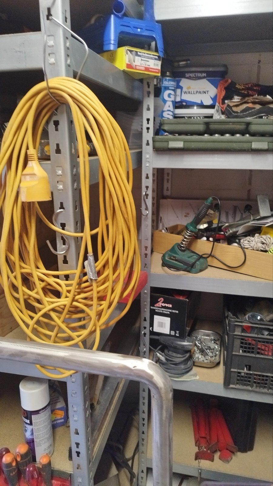 Diverse stellingen voor opslag in garage of werkplaats, Huis en Inrichting, Kasten | Stellingkasten, Ophalen, Gebruikt