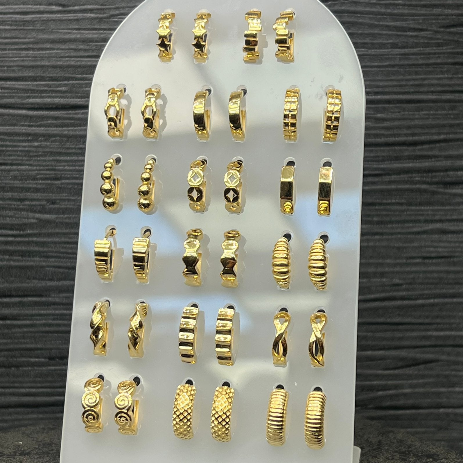 18 karaat gouden oorbellen prachtig modellen, Ophalen of Verzenden, Nieuw, Goud