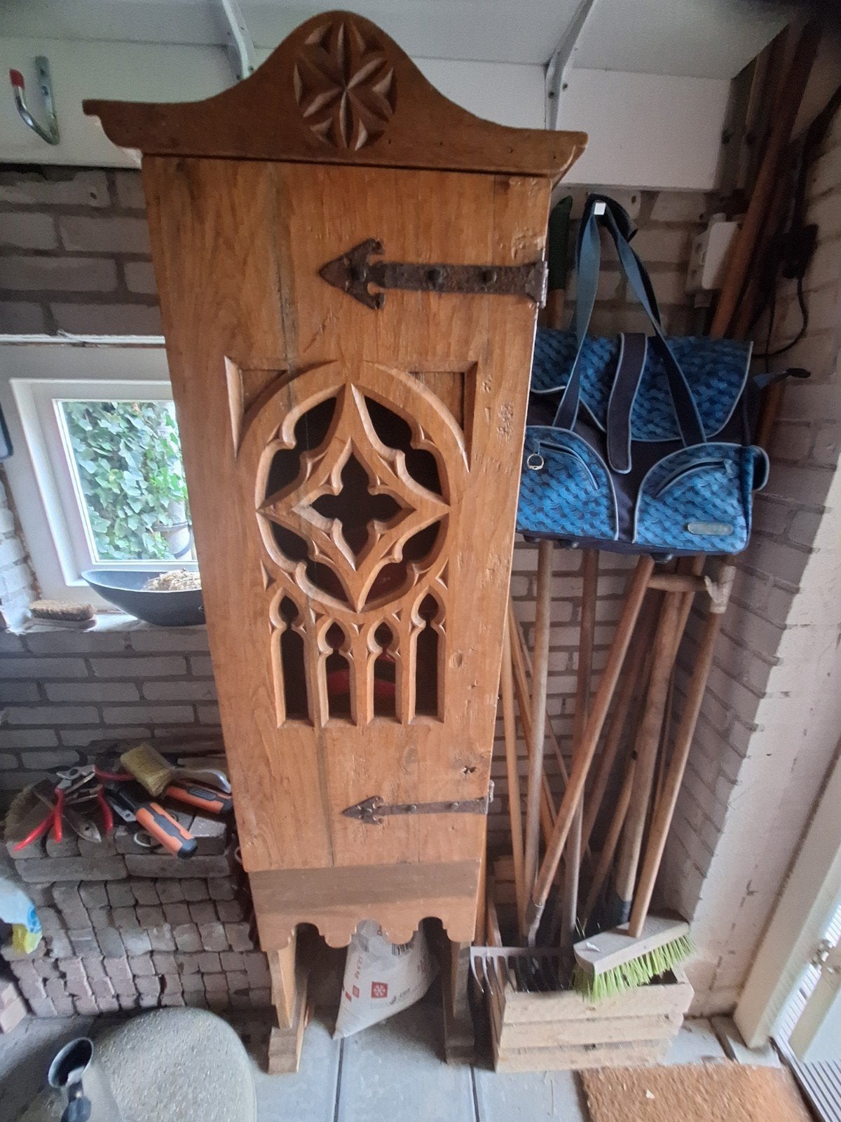 Antiek handgemaakt massief houten kastje met draaideur, Antiek en Kunst, Ophalen