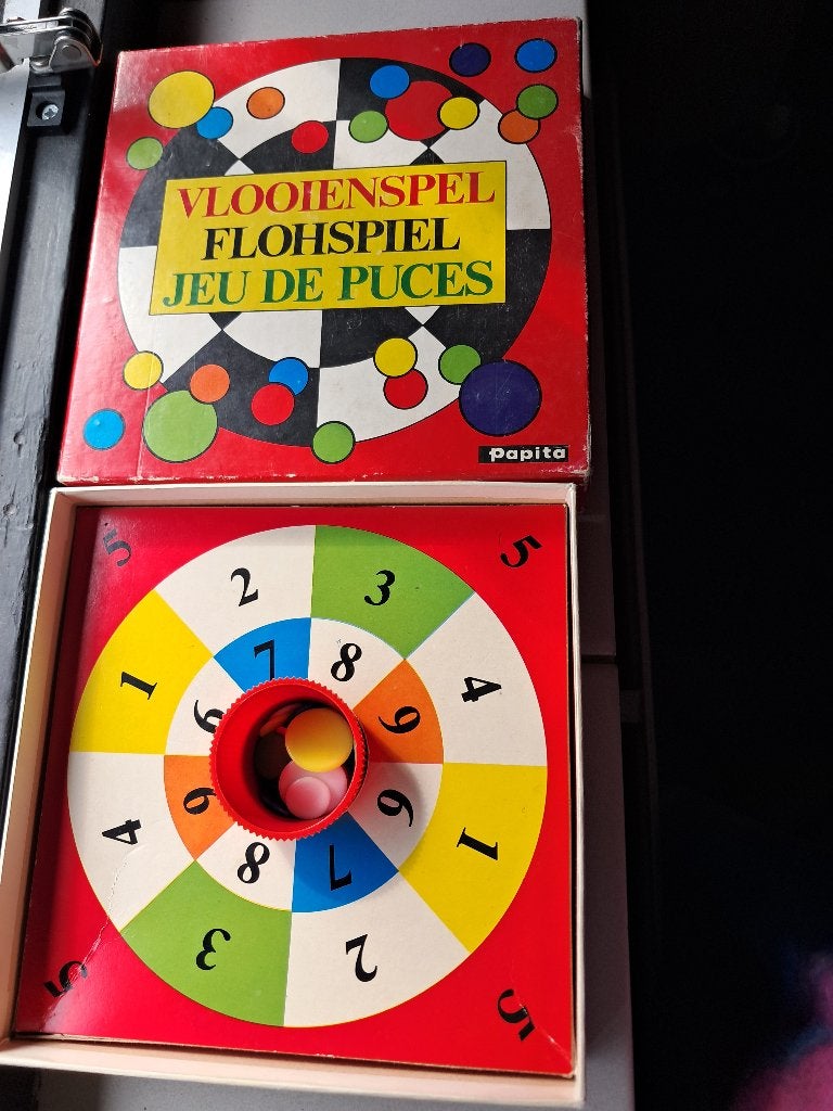 Vintage Vlooienspel uit 1975, Drie of vier spelers, Ophalen of Verzenden, Gebruikt, Papita