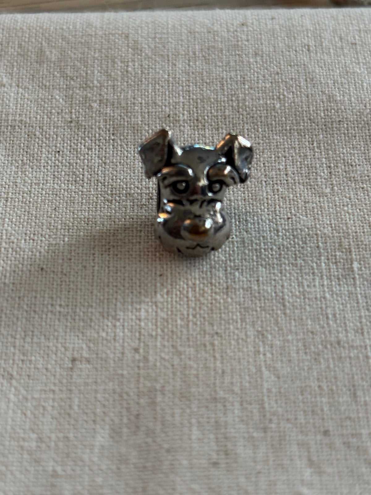Zilveren bedel hondje pandora, Overige merken, Gebruikt, Ophalen of Verzenden, 1 bedel