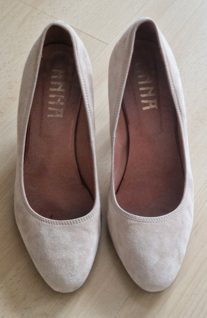 Anna pumps beige/ rozig, maat 39, in heel goede staat!, Pumps, Anna, Beige, Ophalen of Verzenden