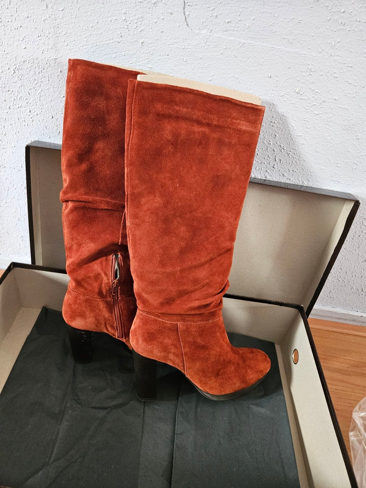 Suède hoge laarzen met hak, mt  38, Kleding | Dames, Hoge laarzen, Bruin, Ophalen of Verzenden, Zo goed als nieuw