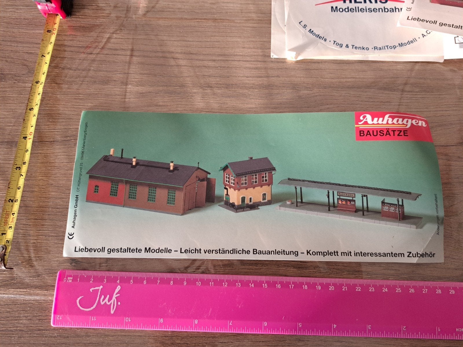 Sticker Auhagen bausätze groot locloods perron seinhuis, Ophalen of Verzenden, Zo goed als nieuw, Bedrijf of Vereniging