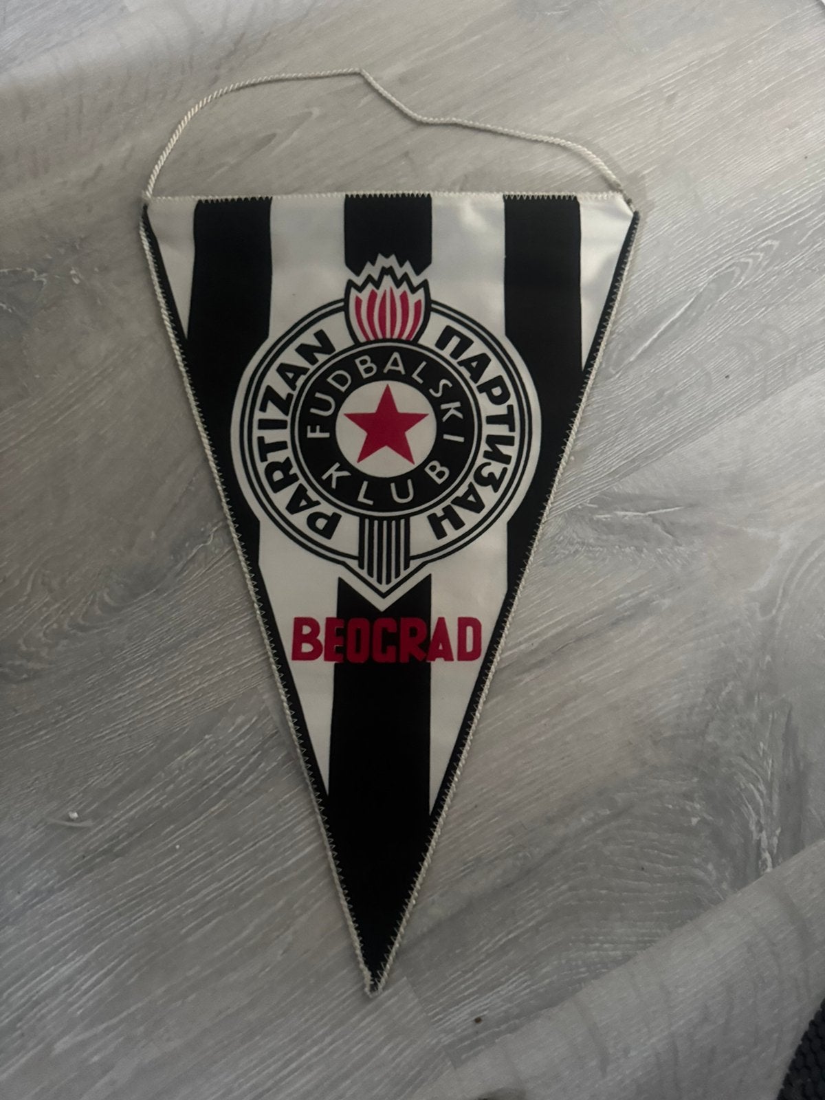 Vaantje FK Partizan Belgrado, Ophalen of Verzenden, Gebruikt, Buitenlandse clubs, Vaantje of Sjaal