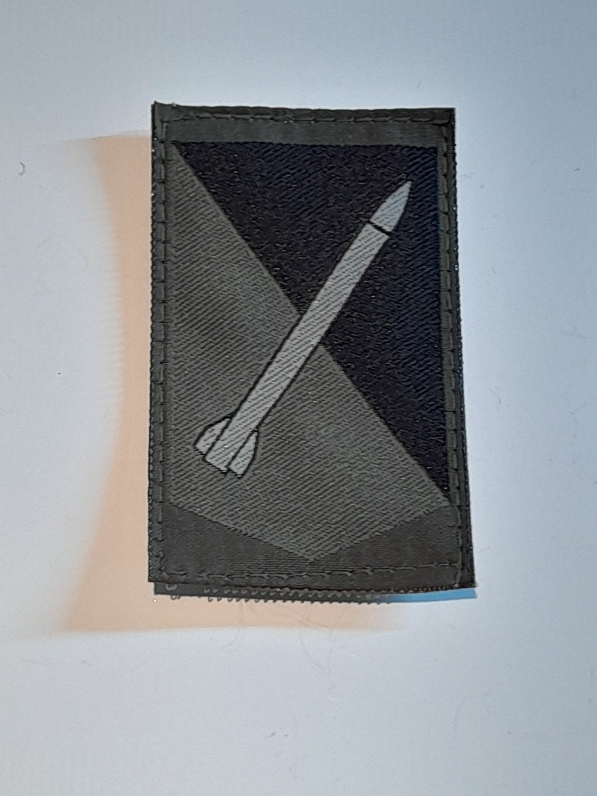 Mouwembleem DGLC, Verzamelen, Militaria | Algemeen, Ophalen of Verzenden, Luchtmacht, Nederland, Embleem of Badge