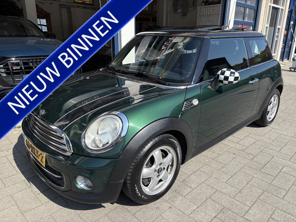 MINI Mini 1.6 Cooper Business Line DAK/AIRCO/CRUISE/NL AUTO, Voorwielaandrijving, Euro 5, 4 cilinders, 4 stoelen