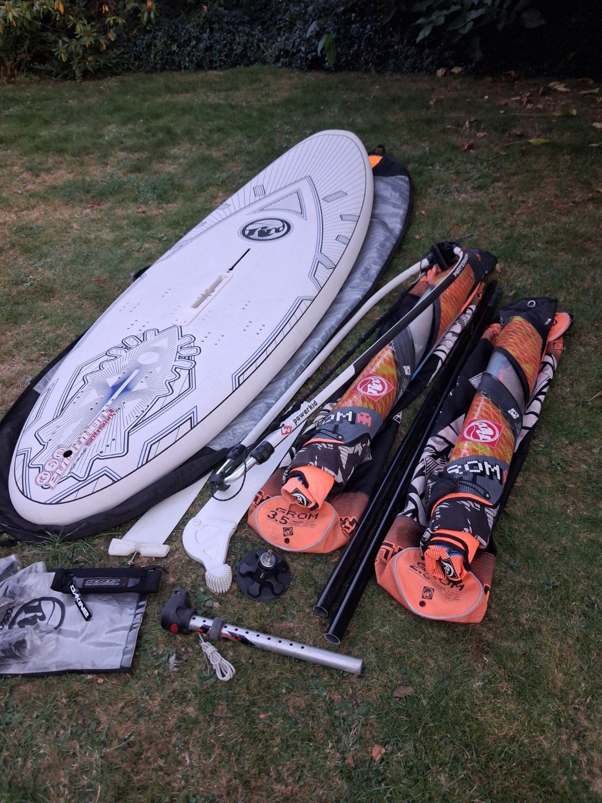 RRD freeride 158L softdek zwaard 2x Grom Style 2.5+3.5 bag, Watersport en Boten, Windsurfen, Ophalen, 250 tot 300 cm, Minder dan 3.5 m²