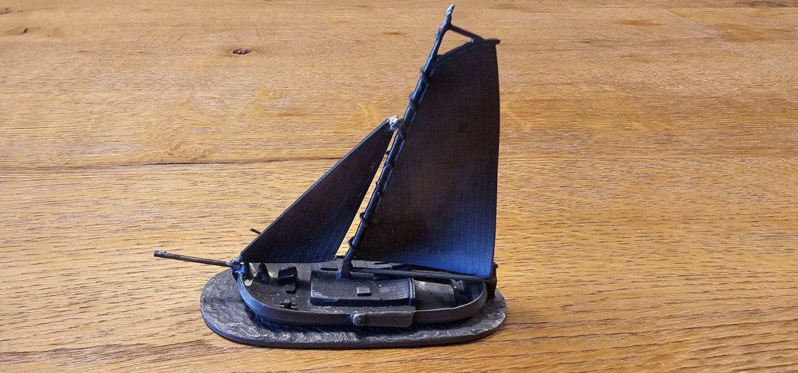 Unieke tinnen boten: Lemsteraak, Skûtsje en zeilbootje, Ophalen, Gebruikt