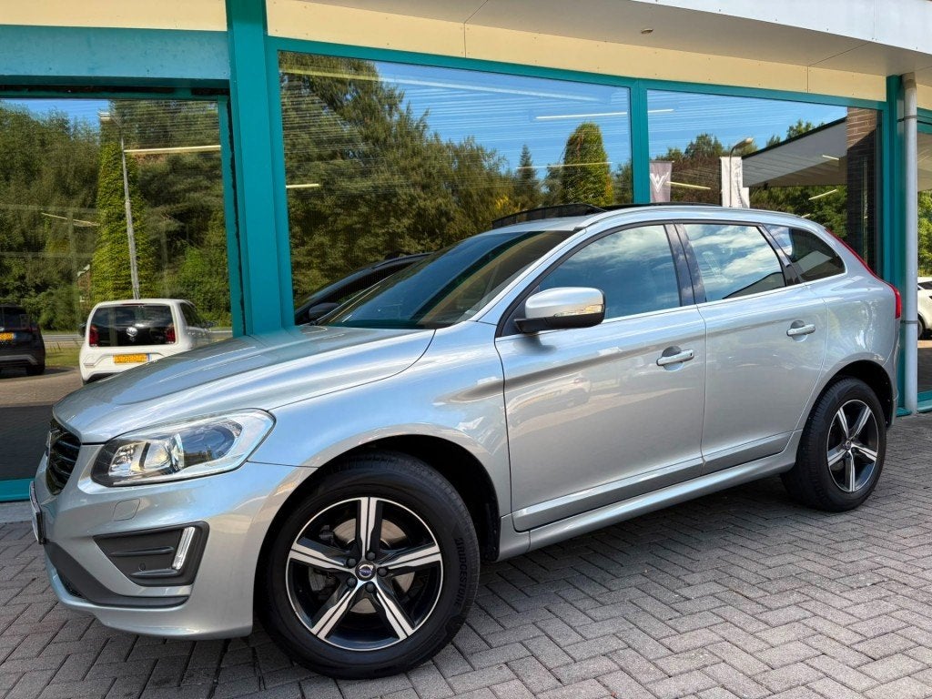 Volvo XC60 2.0 T5 245pk FWD R-DESIGN Navi, Camera, Pano, 18I, 15 km/l, Gebruikt, 4 cilinders, Bedrijf