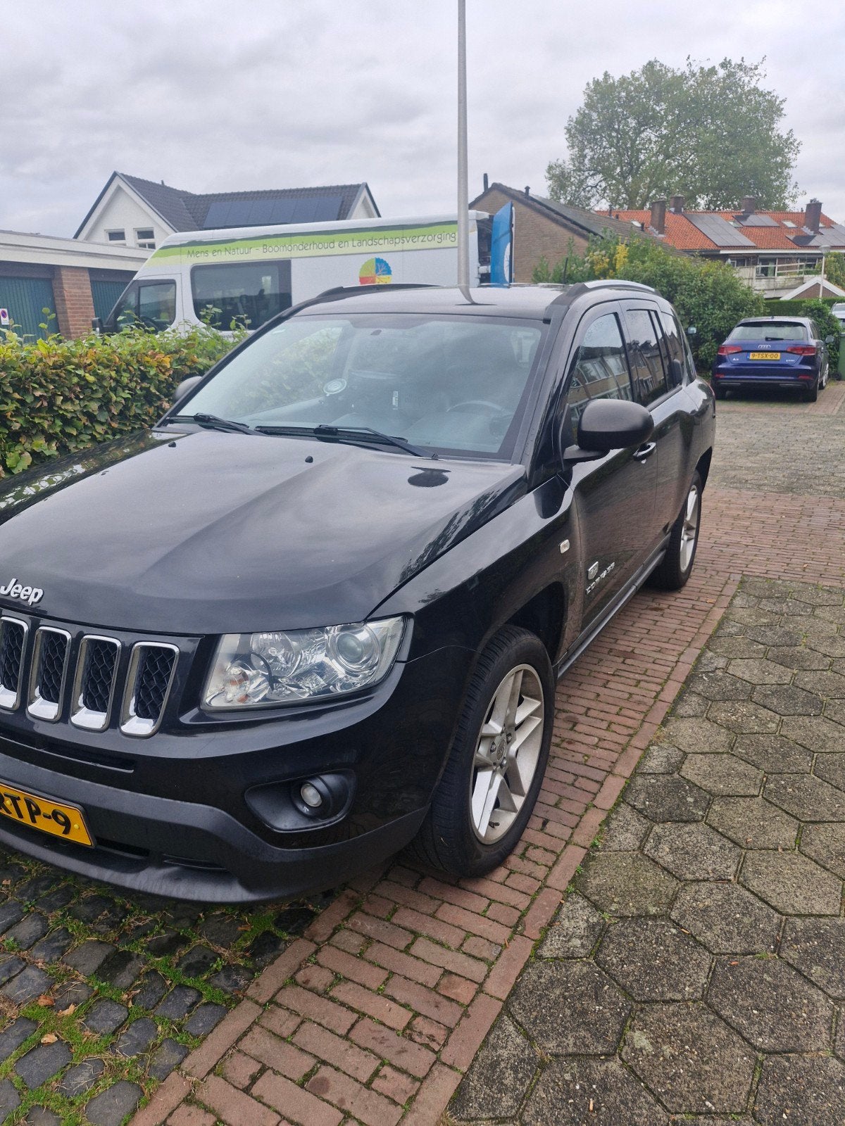 Jeep Compass 2.0 2WD 2011 Zwart, Auto's, 1998 cc, 450 kg, Zwart, Handgeschakeld
