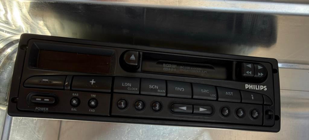 Philips Autoradio RC328 met afneembaar frontje + handleiding, Auto diversen, Ophalen of Verzenden, Gebruikt