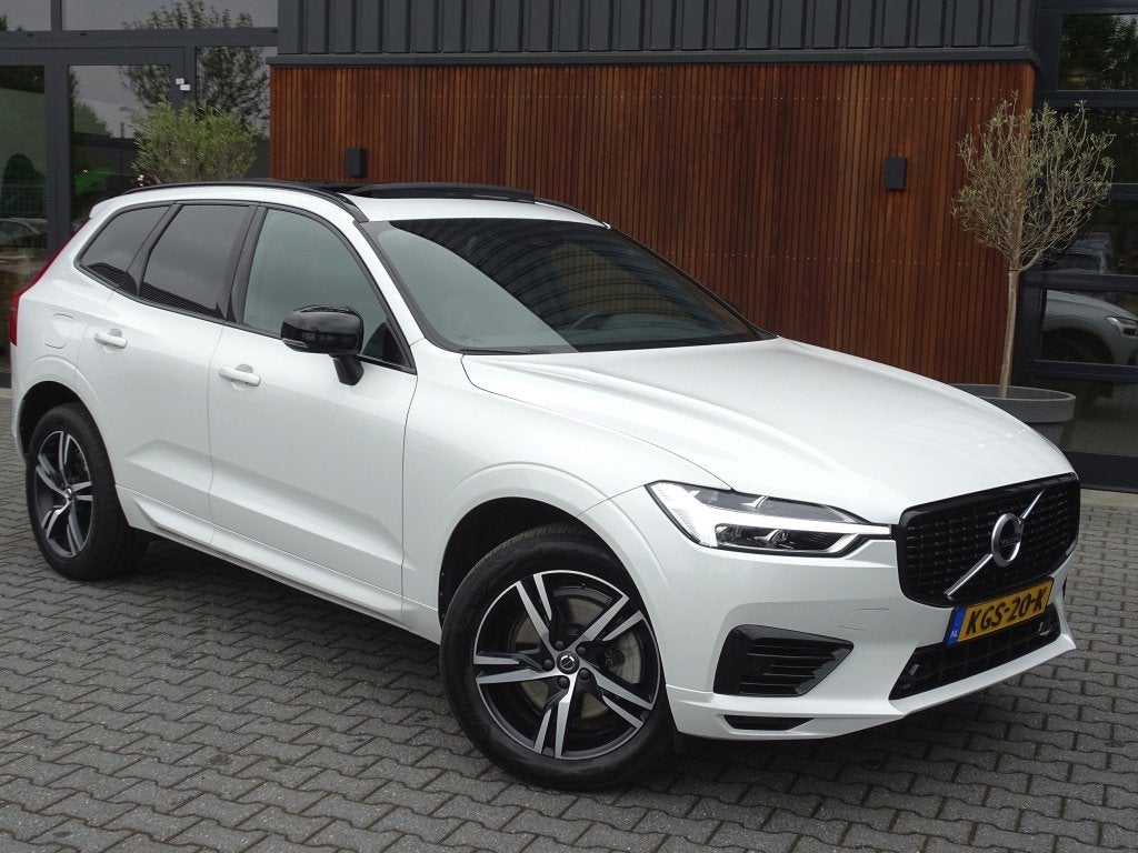 Volvo XC60 T6 310PK AWD Recharge / R-Design / panaroma / LED, Lane Keeping Assist, Gebruikt, 4 cilinders, 1969 cc