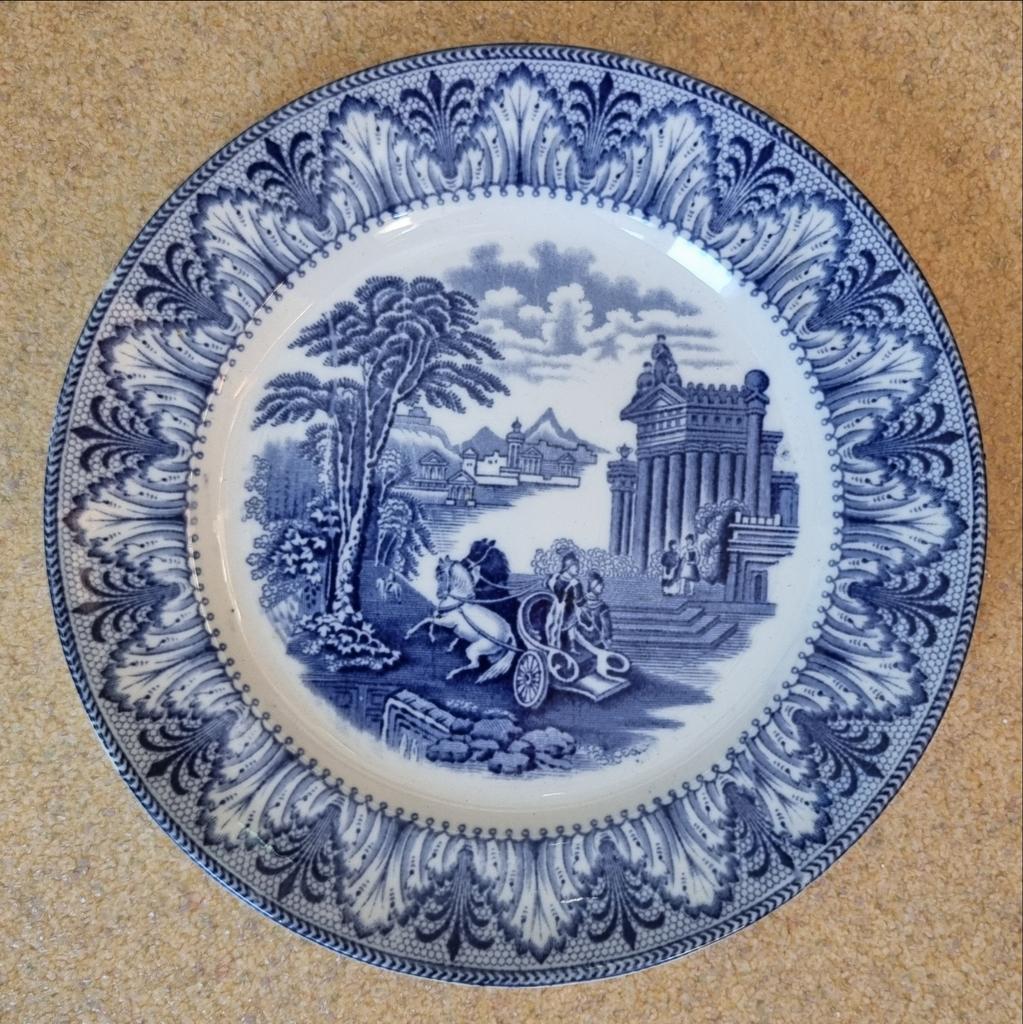 Antiek Cauldon England Blauw-Wit Bord met Klassieke Scène, Antiek en Kunst, Antiek | Wandborden en Tegels, Ophalen of Verzenden