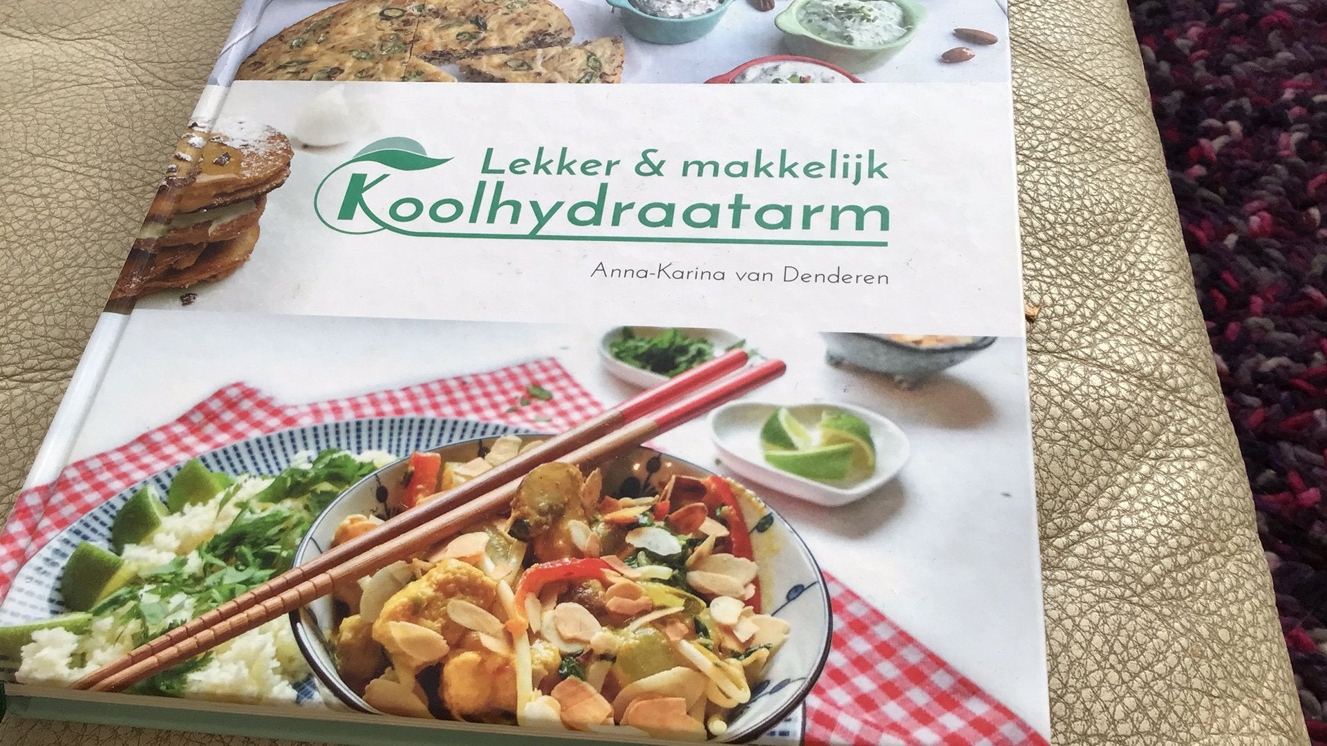 Lekker & Makkelijk Koolhydraatarm kookboek - Nieuw, Hoofdgerechten, Ophalen of Verzenden, Gezond koken, Nederland en België