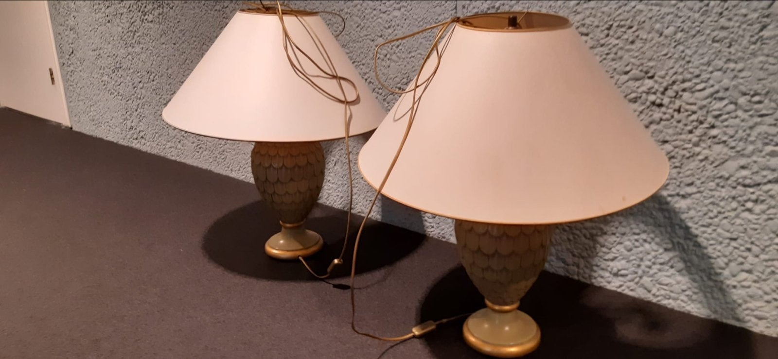 Set van 2 klassieke tafellampen met crèmekleurige kap, Antiek en Kunst, Antiek | Lampen, Ophalen