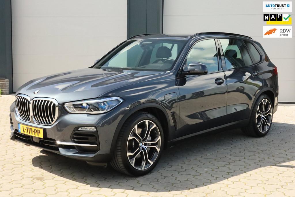 BMW X5 XDrive45e High Executive 4-Wielbesturing Trekhaak Har, Auto's, Gebruikt, Adaptive Cruise Control, Vierwielaandrijving, Hybride Elektrisch/Benzine