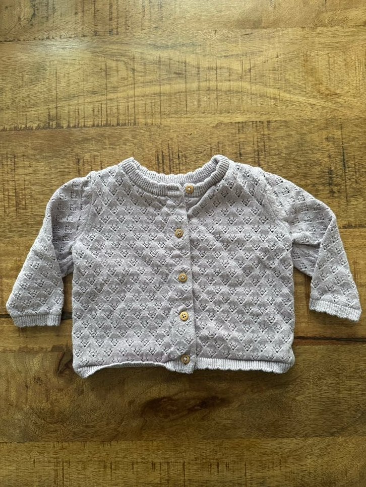 Schattig gebreid vestje van C&A, maat 62, Kinderen en Baby's, Ophalen of Verzenden, Zo goed als nieuw, Meisje, Truitje of Vestje