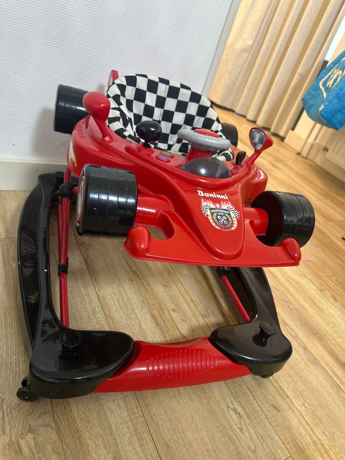 Baninni Formule 1 Loopstoel - Rood, Kinderen en Baby's, Overige Kinderen en Baby's, Gebruikt, Ophalen of Verzenden