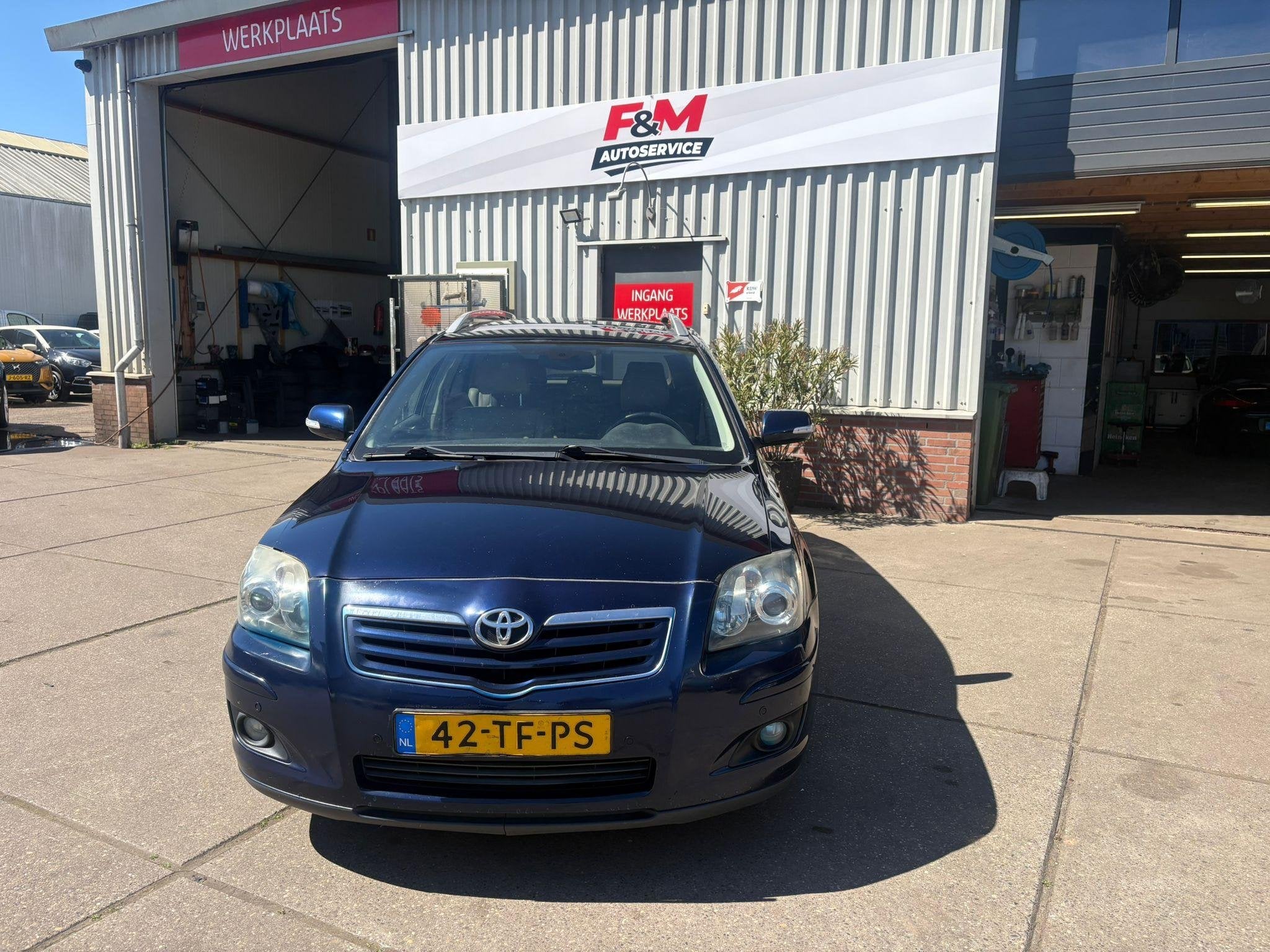 Toyota Avensis Wagon 2.4 VVTi Executive Automaat, clima, nav, Auto's, 4 cilinders, Blauw, 163 pk, 2362 cc