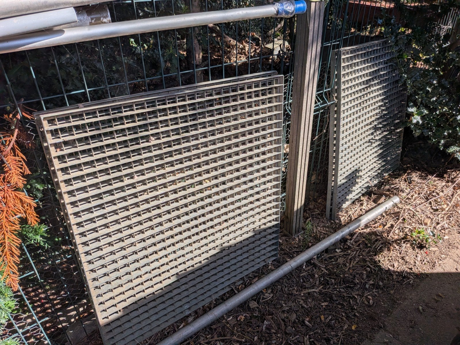 4 Roosters voor diverse toepassingen, Ophalen, Gebruikt