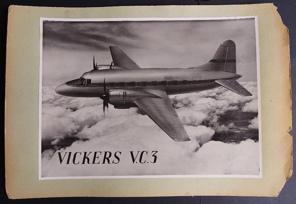 Foto van een Vickers VC.3 (F858), Ophalen of Verzenden, Gebruikt, Kaart, Foto of Prent