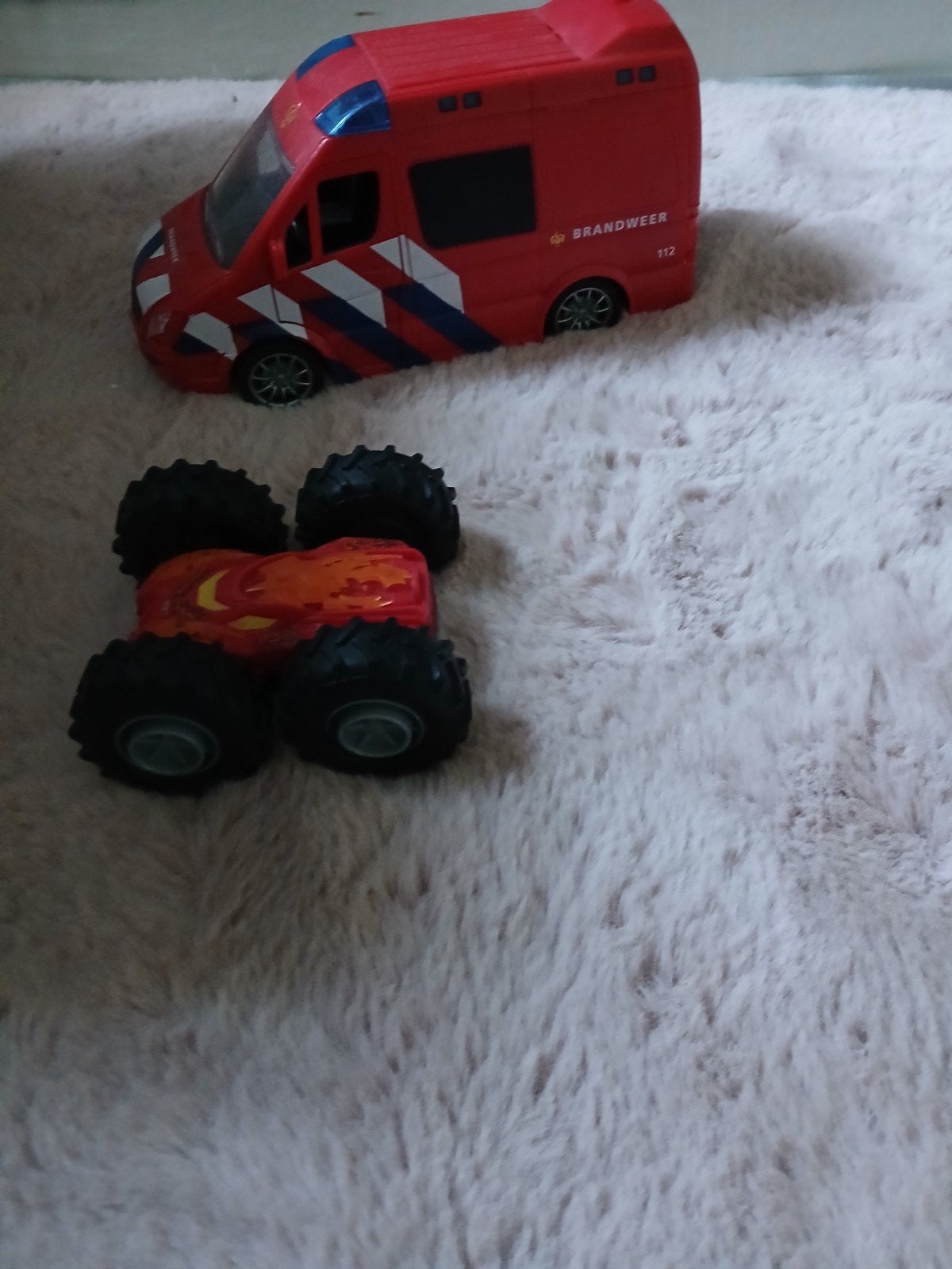 speegoed brandweer wagen met autootje, Ophalen, Gebruikt