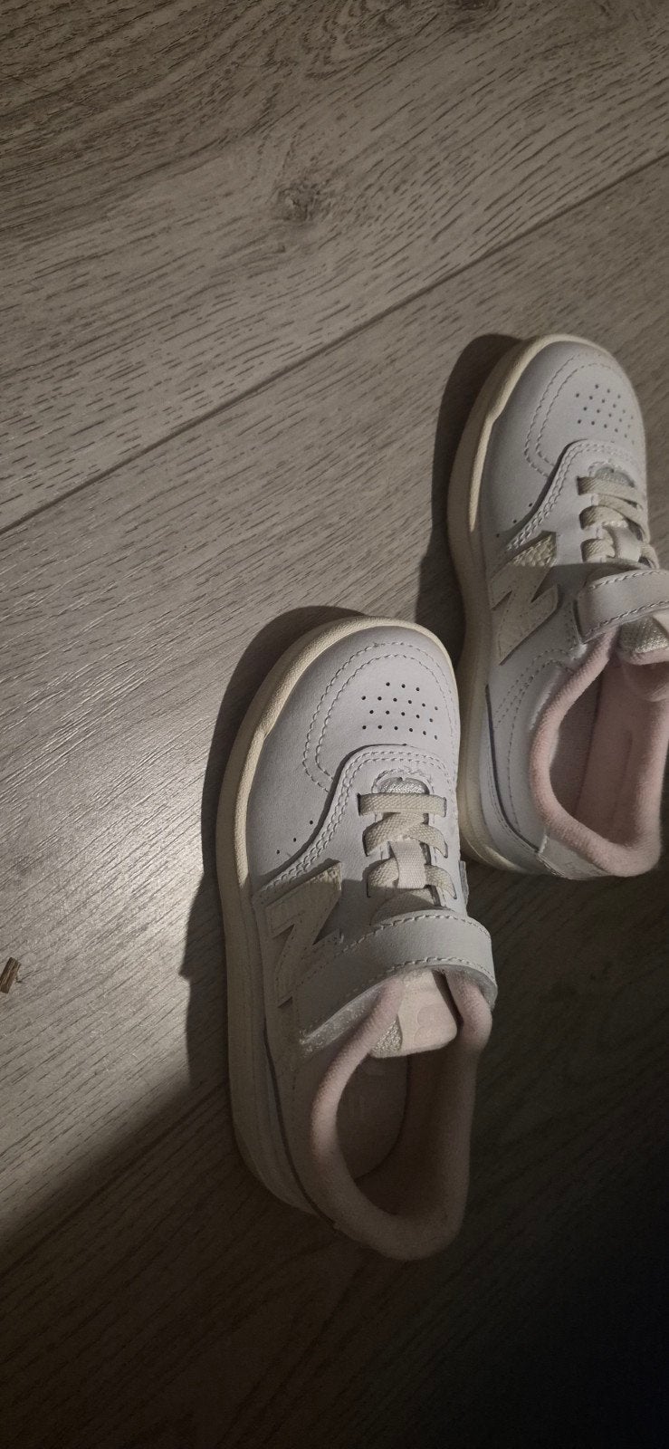 New Balance sneakers - Wit/Roze, Meisje, Schoenen, Nieuw, Ophalen of Verzenden
