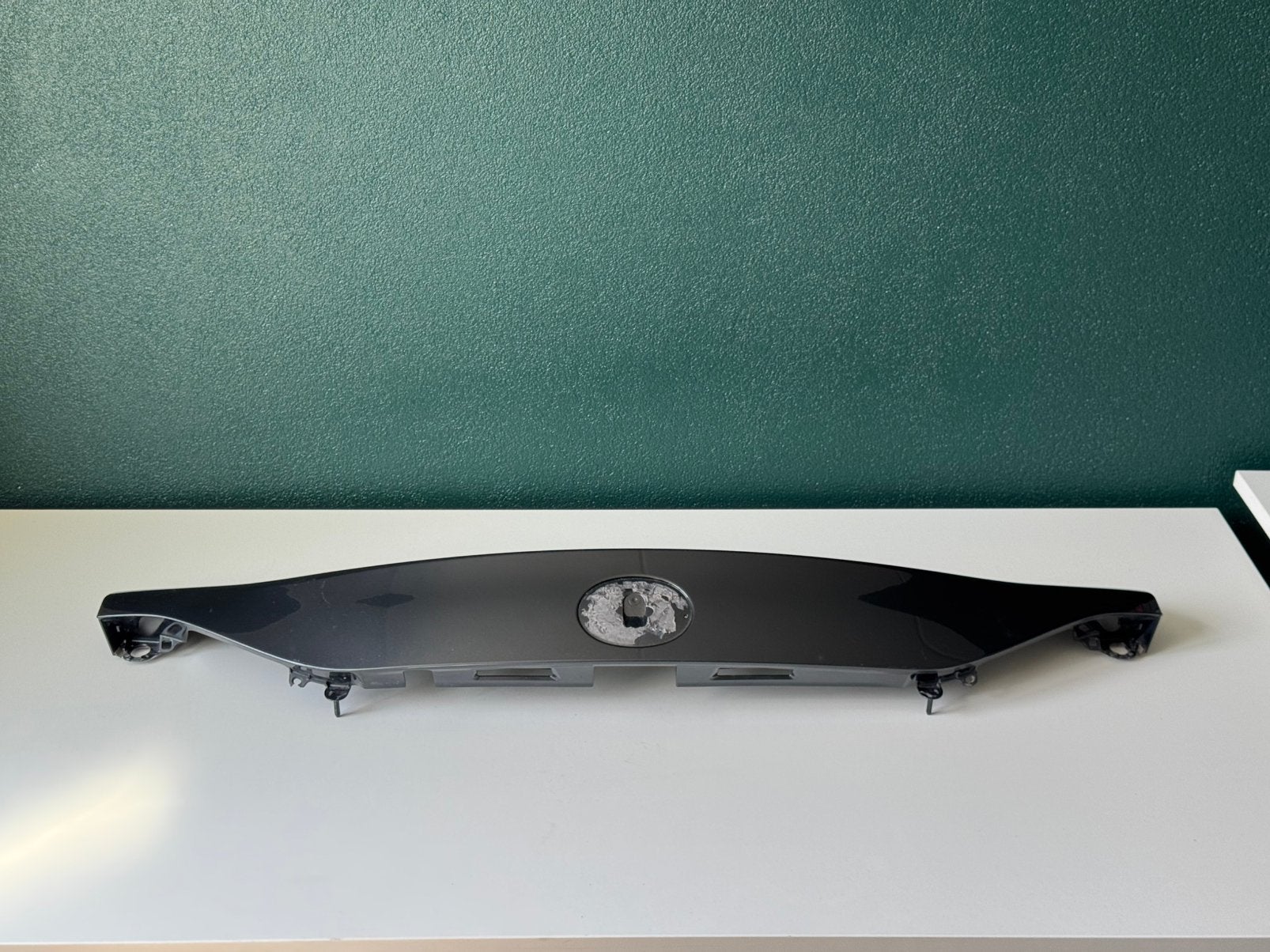 Lexus CT200h Tailgate trim (76801-76010) Nebula Gray Pearl, Auto-onderdelen, Ophalen of Verzenden, Achter, Lexus, Bumper