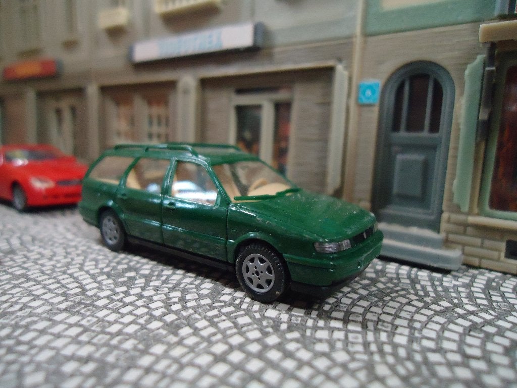 Volkswagen Passat B4 Variant - Wiking Dragon green, Ophalen of Verzenden, Nieuw, Auto, Wiking