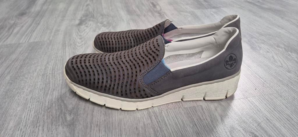 Hele mooie schoenen van Rieker, Ophalen of Verzenden, Zo goed als nieuw, Espadrilles of Moccasins, Grijs